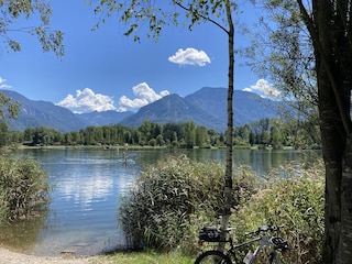 Ferlacher See (herrlich zum Baden ca. 20 km)