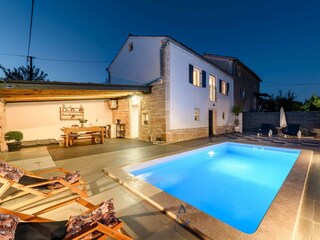 Villa Tinjan Buitenaudio-opname 3