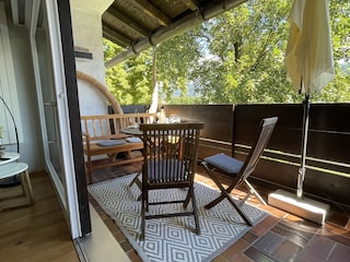 Balkon mit Blick auf das Wettersteingebirge