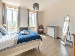 Holiday house Dompierre-les-Ormes Features 10