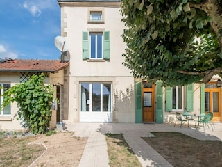 Holiday house Dompierre-les-Ormes Outdoor Recording 4