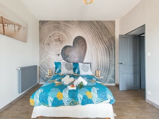 Holiday house Dompierre-les-Ormes Features 25