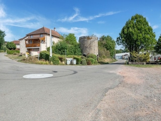 Holiday house Dompierre-les-Ormes Environment 31