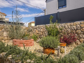 Villa Vrh Outdoor Recording 7