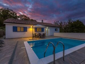 Holiday house Tranquility with a private pool - Rasopasno - image1