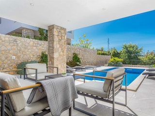 Villa Dobrinj Outdoor Recording 4