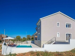 Casa per le vacanze Linardići Registrazione all'aperto 15