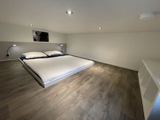 Schlafzimmer DG