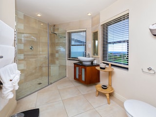 Bathroom 4