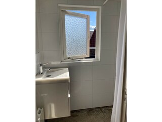 Badezimmer mit Douche