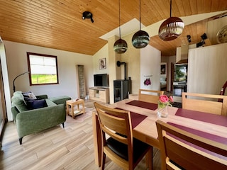 Wohn-/Essbereich 2025