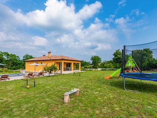 Vakantiehuis Nedescina Buitenaudio-opname 5