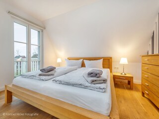 Schlafzimmer mit Balkon