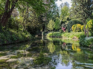 Schlosspark: Blick auf den Fluss (von der „Brolo“-Seite)
