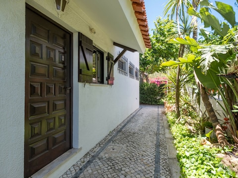 Rent4Rest Sesimbra 4BDR Ocean View And Private Pool Villa