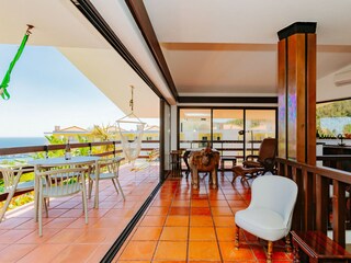 Villa Sesimbra Features 50