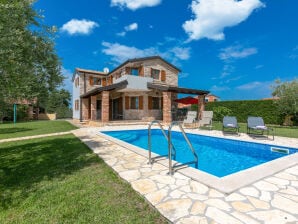 Villa Shirin mit Pool - Višnjan - image1