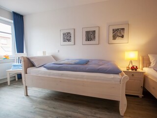1. OG: Zimmer mit zwei Einzelbetten