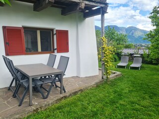 Eigener umzäunter Garten