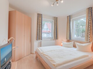 Ferienwohnung Thiessow Schlafzimmer 22