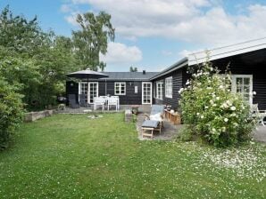 4 Personen Ferienhaus in Helsinge - Tisvildeleje - image1