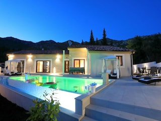 Villa Starigrad Außenaufnahme 9