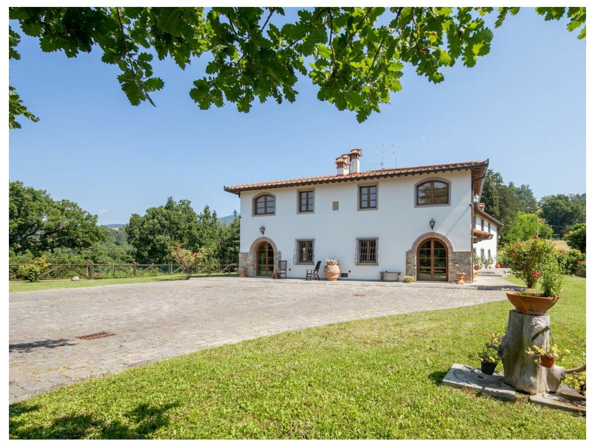 Villa Borgo San Lorenzo Außenaufnahme 2