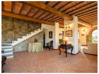Villa Borgo San Lorenzo Caratteristiche 17