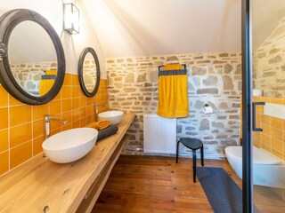 Farmhouse Theux Features 37