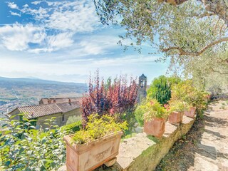 Villa Cortona Outdoor Recording 2
