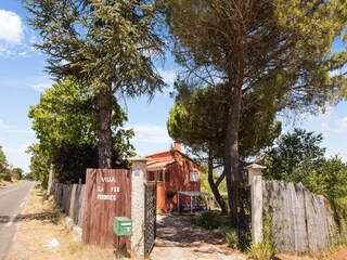 Holiday house Régusse Features 12