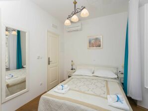 Apartment Guest House Lumin - Deluxe Double or Twin Room with City View (Second Floor) (BR2) - Dubrovnik - image1