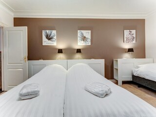 Apartment Sint Maartensvlotbrug Features 28