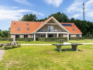 Vakantiehuis Groot appartement op Ameland met terras - Nee - image1