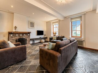 Farmhouse Walem Features 10