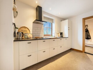 Farmhouse Walem Features 15