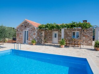 Villa Supetar Buitenaudio-opname 3