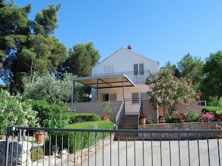 Appartement Splitska Buitenaudio-opname 4