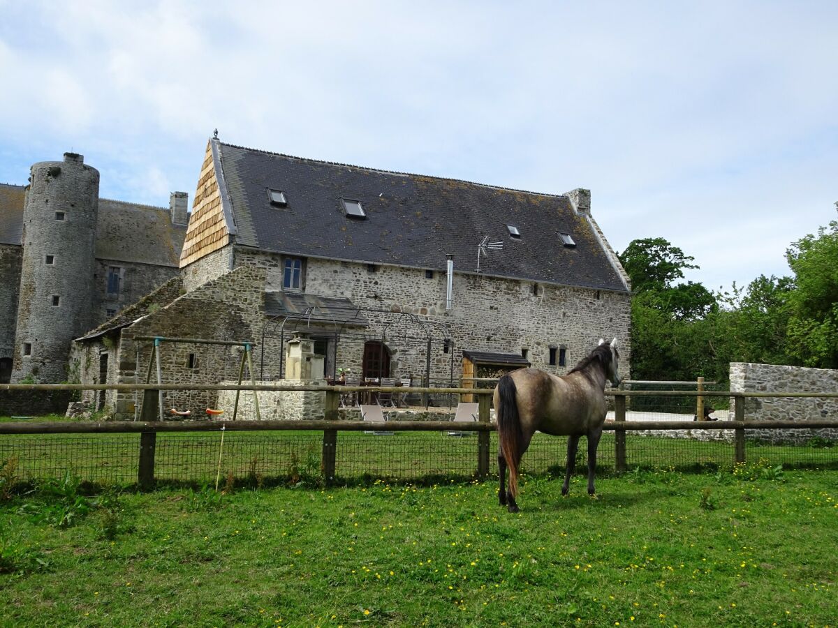 Ferienhaus Portbail Außenaufnahme 1