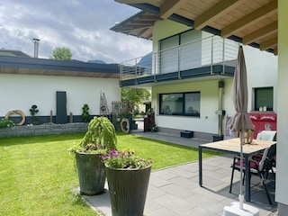 Garten und Terrasse Ferienwohnung Sonnalm Apart Rauch