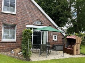 Apartment Terraced house in Strackholt with terrace - Firrel - image1