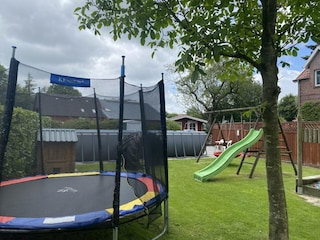 Apartment Firrel Outdoor Recording 7