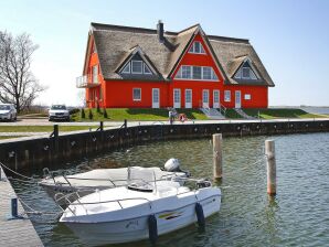 Ferienhaus Reetdachhaus Lotte mit Sauna und Kaminofen am Yachthafen in Vieregge - Vieregge - image1