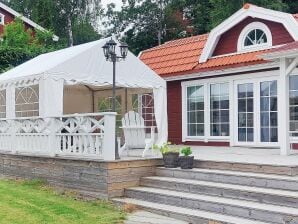 Holiday house 4 Personen Ferienhaus in TORSHÄLLA - Väsby - image1