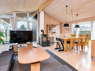 Holiday house Høll  18