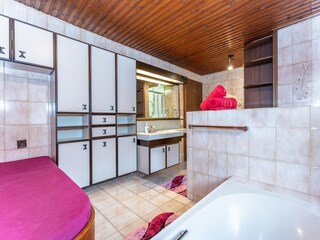 Holiday house Neukirchen am Großvenediger Features 33