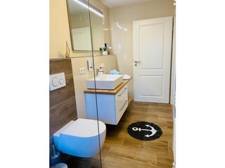 Grundsätzlich ist alles vorhanden. Von der Nagelfeile zur Handwaschlotion.