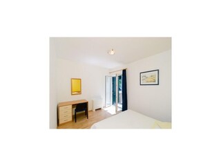 Apartment Potomje Ausstattung 12