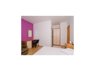 Apartment Potomje Ausstattung 18