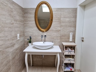 Badezimmer EG